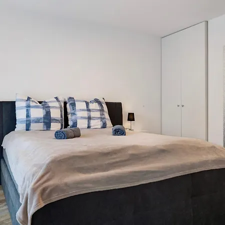 Luna Apartman *